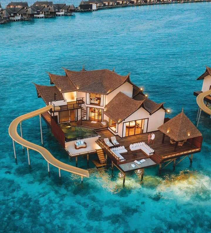 Fiber Thatch_Jurmeirah Vittaveli Resort 02